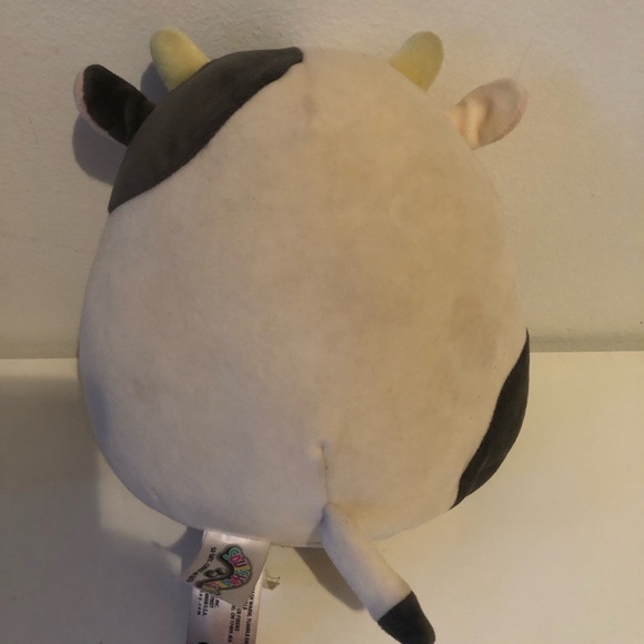 Connor the cow squishmallow 8“ - Picture 5 of 5